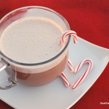 Frothy Peppermint Hot Chocolate from OneCeativeMommy.com--mix it in Blendtec for a fun and frothy treat! #peppermint#hot#chocolate