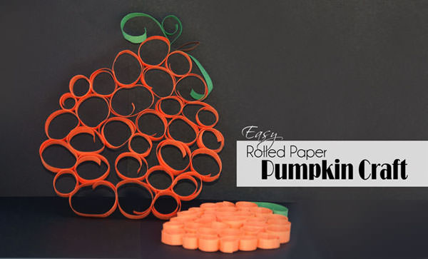 Easy Rolled Paper Pumpkin Craft {Perfect Fall Craft for Kids!} OneCreativeMommy.com #fallcraft #pumpkin #kidscraft