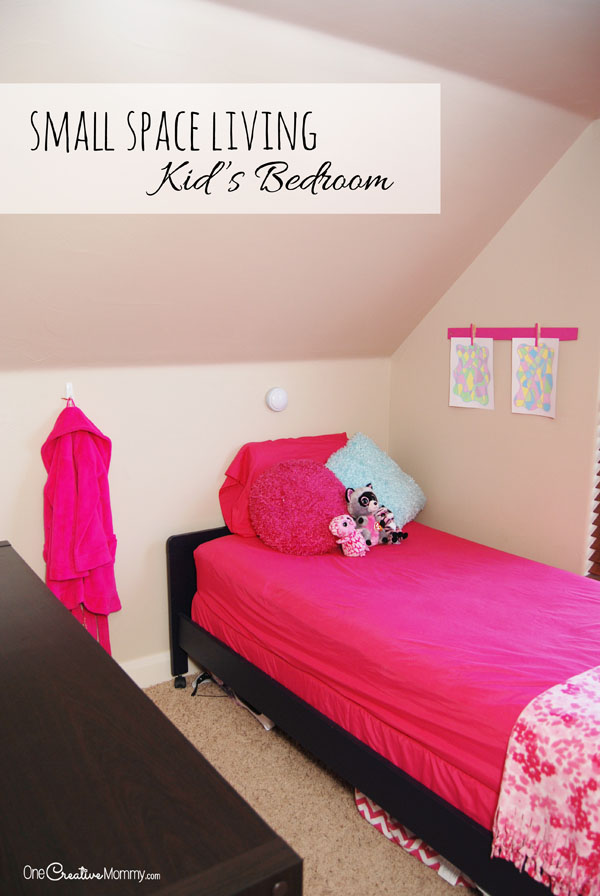 http://onecreativemommy.com/wp-content/uploads/2015/07/small-space-living-kids-bedroom.jpg