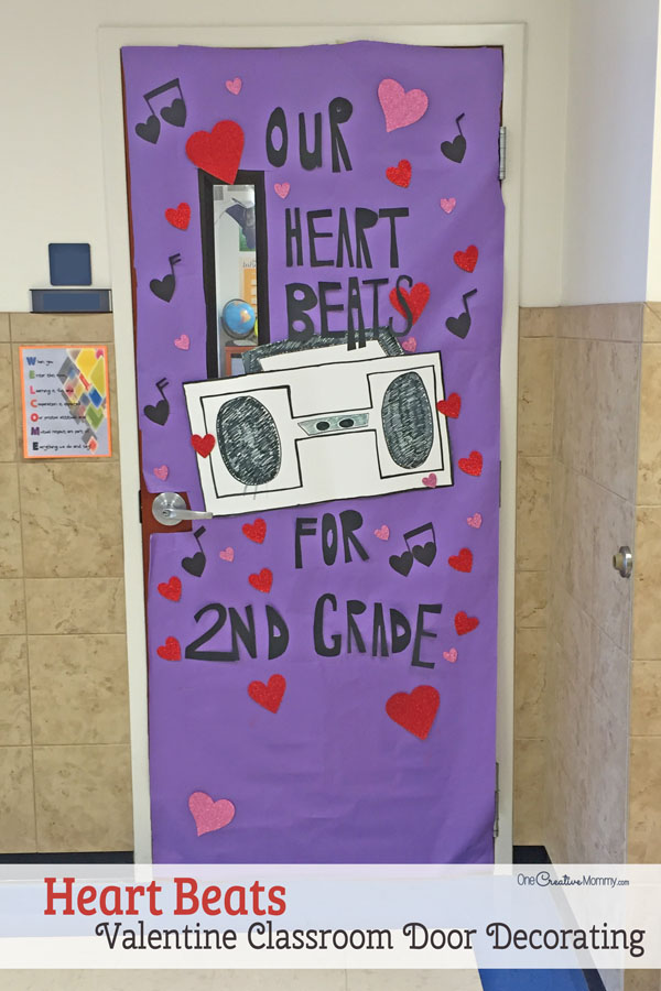 Valentine&rsquo;s Day classroom door decoration