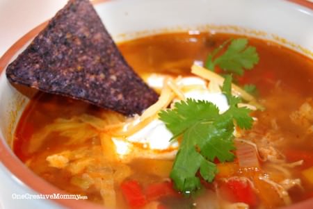 Too busy to cook? Try this Quick and Easy Busy Day Chicken Fajita Soup. Soo yummy! {OneCreativeMommy.com}