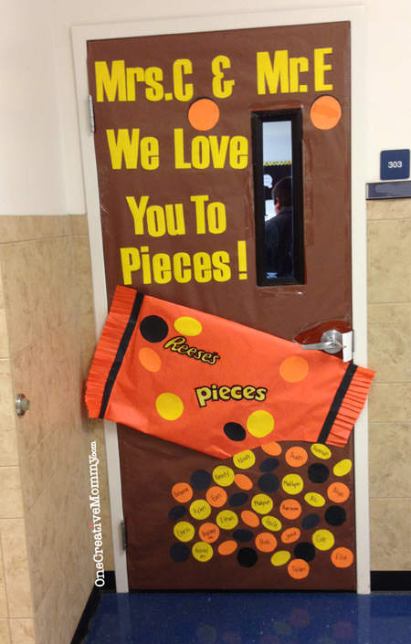 25 Teacher Appreciation Door Ideas from OneCreativeMommy.com {We Love You to Pieces!--Reeses Pieces Theme}