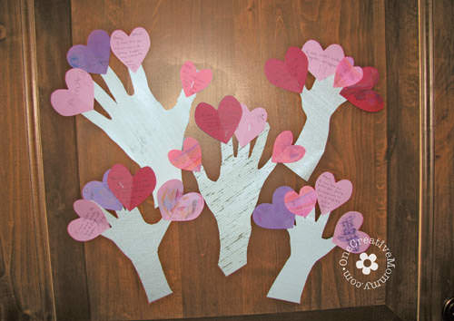 Let the members of your family know what you love about them with these fun Love Tree Valentine Crafts.  Perfect for Family Night! 