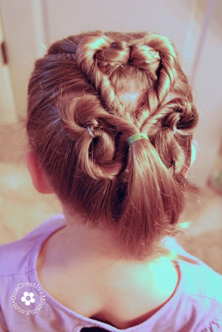 St. Patrick's Day Hair for Girls - onecreativemommy.com