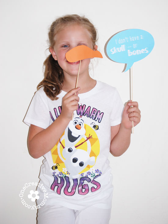Frozen Printables {Frozen Photo Booth Props} OneCreativeMommy.com