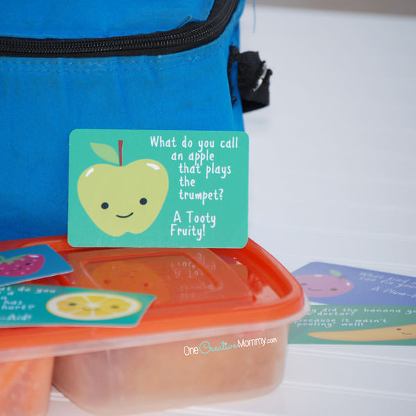 Back to School Lunchbox Jokes! Send a smile & an excuse to make a new friend! {OneCreativeMommy.com} 