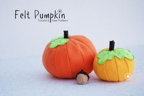 If you love making felt food, these pumpkins are a perfect pattern to try for Fall! {OneCreativeMommy.com} Should I use it for decor or let the kids play with it?