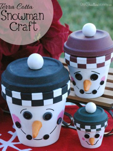 Snow or no snow, bring a little Winter cheer to your home this Christmas with an adorable DIY Snowman Family! {OneCreativeMommy.com} #ChristmasDecor #SnowmanCraft #terracotta