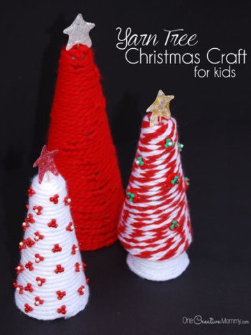 Yarn Tree Christmas Craft for Kids {OneCreativeMommy.com} Have fun creating together, and then display your project every year! Christmas Decor and Kids Craft Idea