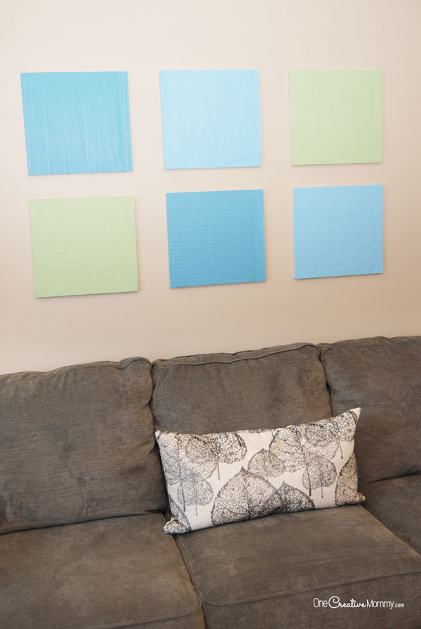 You won't believe what I used to create this Wall Decor! {Frugal DIY Wall Art tutorial from OneCreativeMommy.com} #MakeItFunCrafts