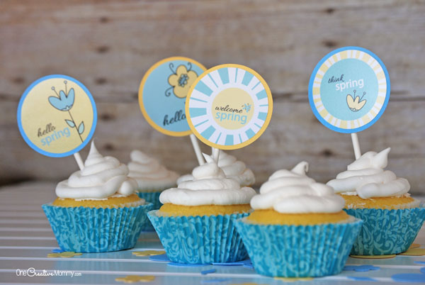 Welcome Spring with these adorable Printable Cupcake Toppers from OneCreativeMommy.com! Great for a friend or neighbor gift to bring a smile on a gloomy day