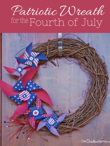 Fast and Frugal Patriotic Wreath for the Fourth of July {OneCreativeMommy.com} Download printable pinwheels, too!