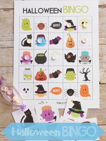 Free Halloween Bingo boards | Perfect for families, room moms and party planners! {OneCreativeMommy.com}neCreativeMommy.com}
