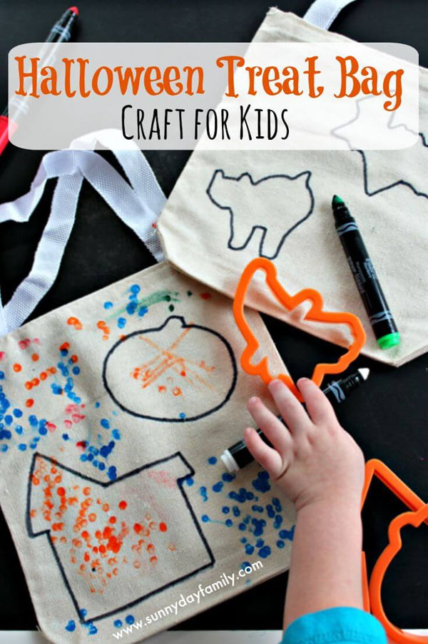Halloween Treat Bags Kids Craft from Sunny Day Family {Featured on OneCreativeMommy.com | Fantastic Halloween Class Party Ideas}