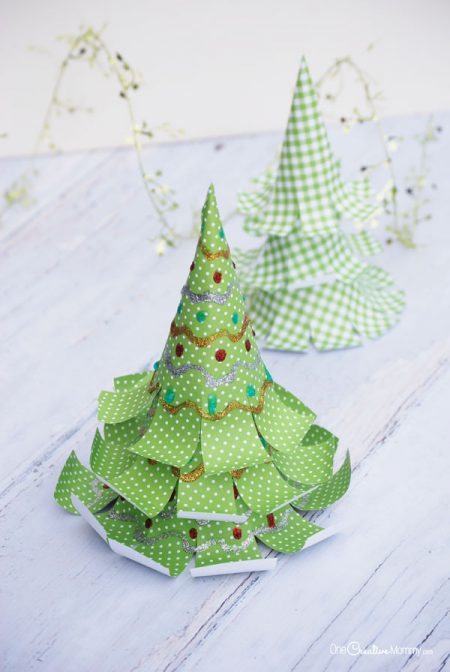 The Cutest Paper Christmas Trees!  onecreativemommy.com