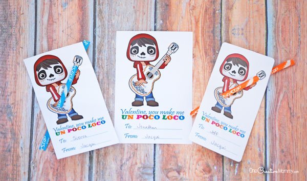 These free Coco printable Valentines are the cutest! The kids are going to love them this Valentine's Day! {OneCreativeMommy.com} Three choices for layout #coco #printablevalentine #classroomvalentine #valentine #disneycoco