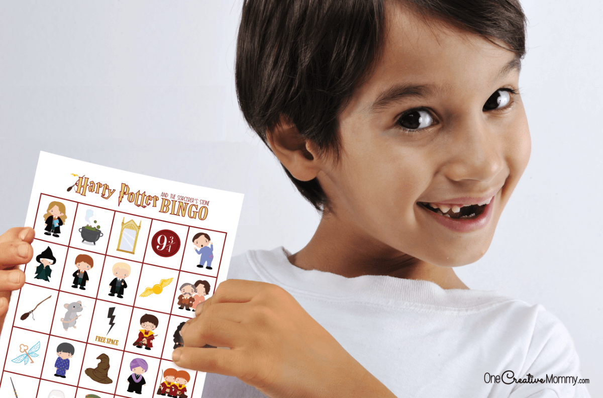 This is the cutest Harry Potter bingo game ever! All of my favorite characters are included. This is perfect for our Harry Potter birthday party. {OneCreativeMommy.com} #harrypotterparty